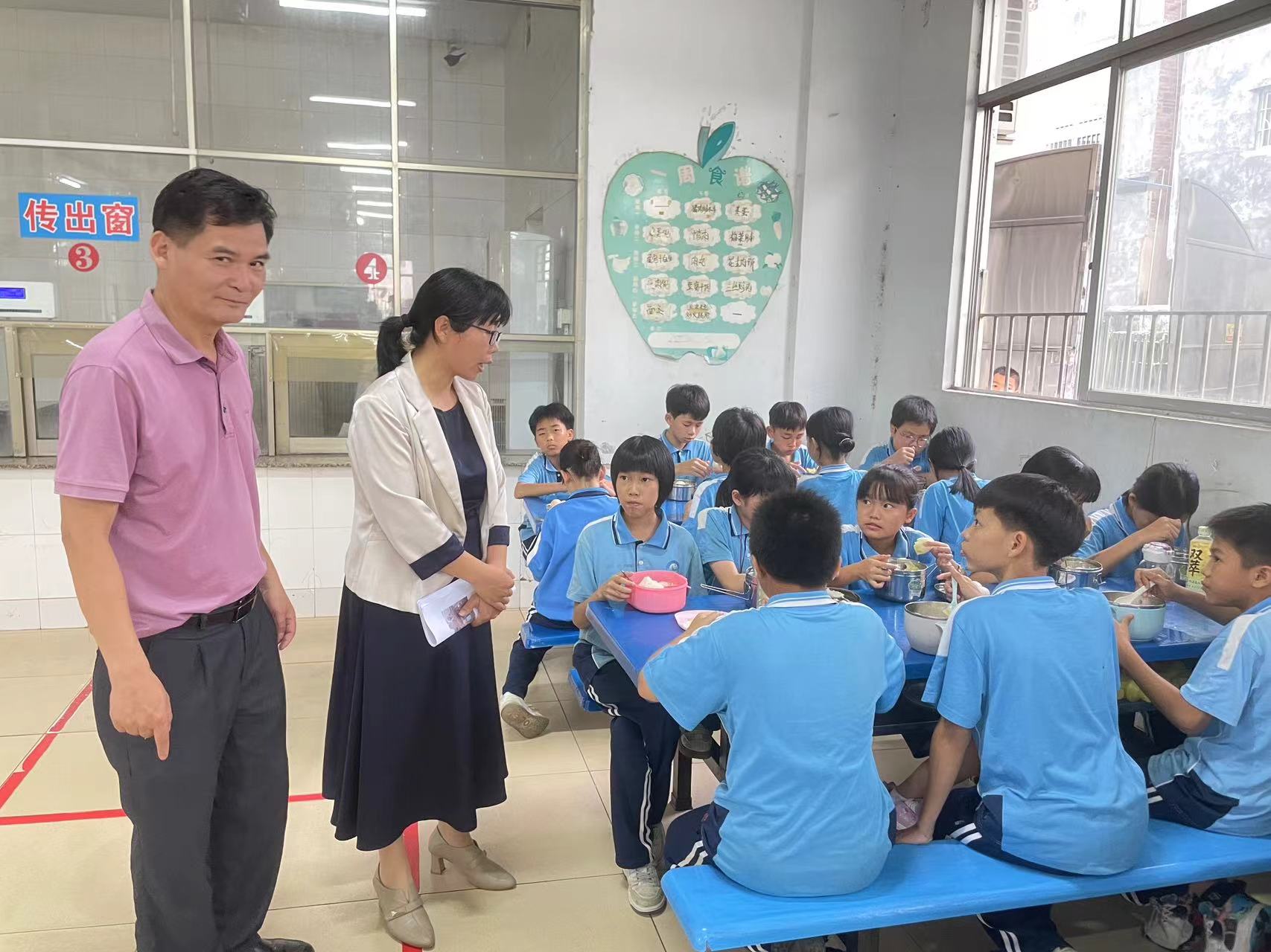 河?鎮開展校園食品安全專項監督 (2).jpg