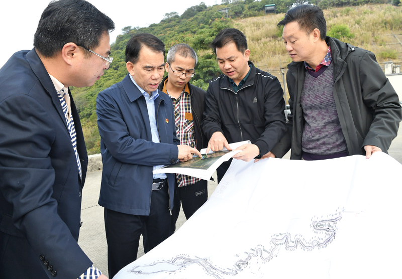 DSC_1054李宗瑞調研綠道三期.jpg