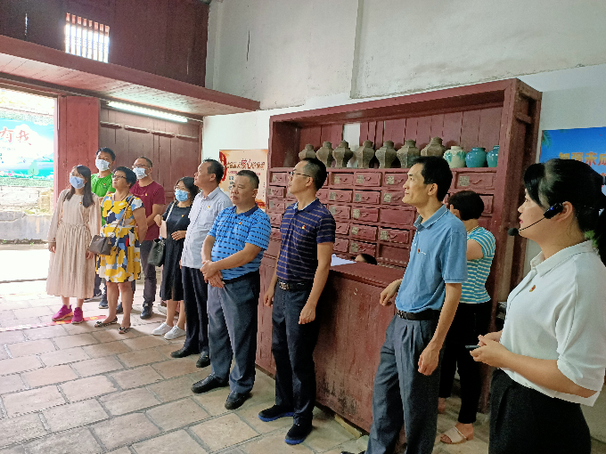 陽春市統計局：組織黨員干部參觀中共陽春縣地方組織聯絡站舊址永生堂1.jpg